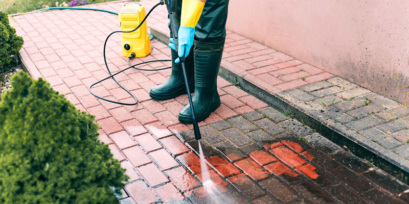 Four Benefits of Exterior House Washing